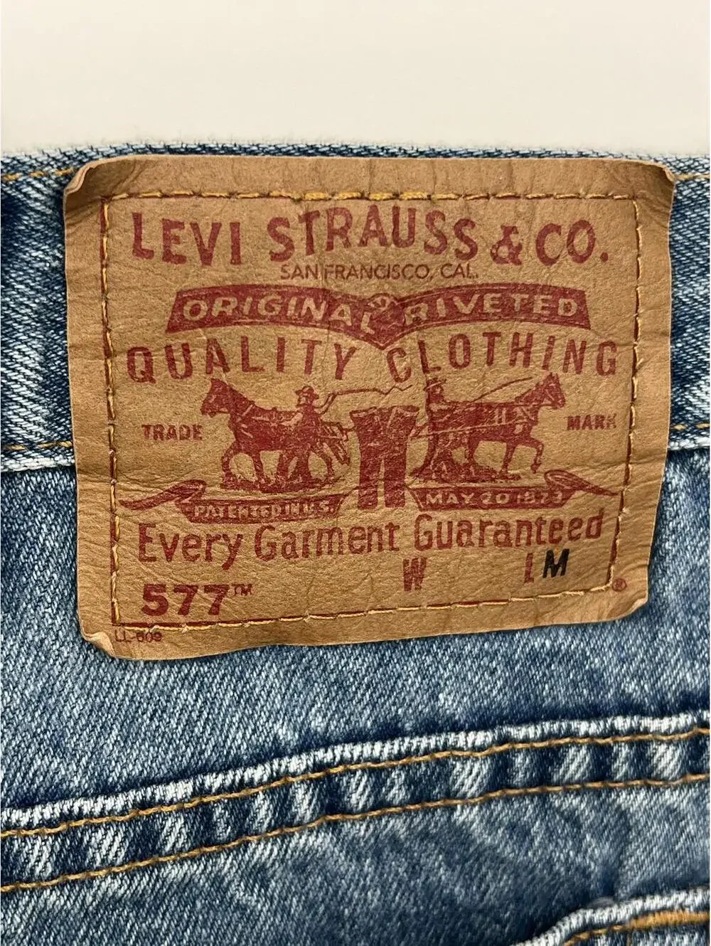 Levi's Men's‎ Blue Denim Jeans Size 25 Classic Fit Durable Cotton